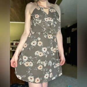 Maurices Grey Floral Flowy Dress size M
